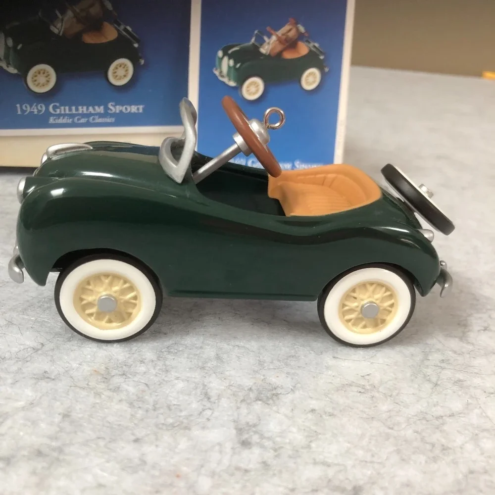 Hallmark Keepsake 1949 Gillham Sport Kiddie Car Classics Ornament NEW IN BOX #10